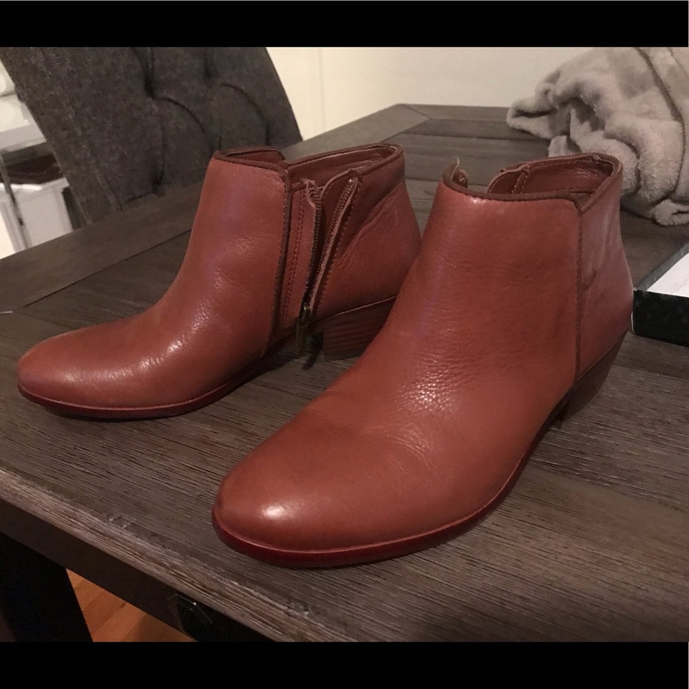“Petty” Chelsea Boot by Sam Edelman
